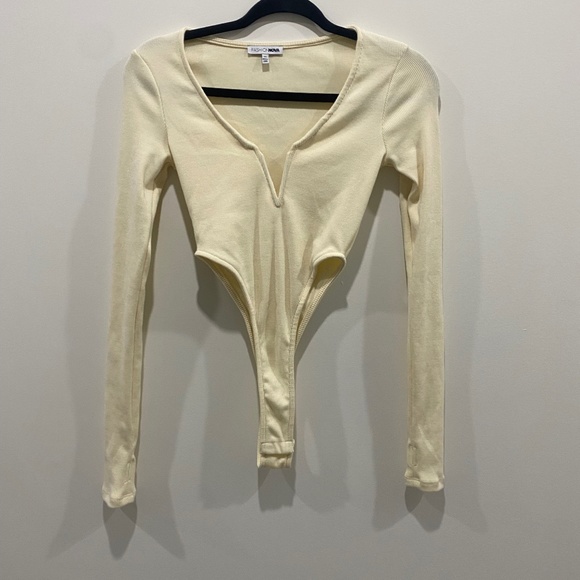 Fashion Nova white bodysuit - Picture 3 of 3